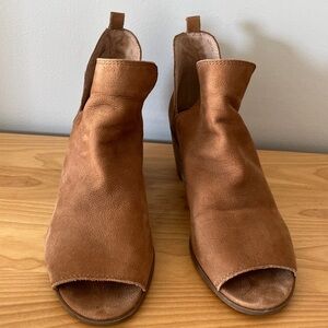 Lucky Brand soft suede peep toe booties, 10